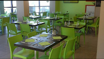 Atmosphère du Restaurant Espace 242chez les jumelles à Méjannes-lès-Alès - n°1