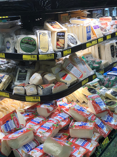 Grocery Store «Grocery Outlet Bargain Market», reviews and photos, 4949 Stevenson Blvd F, Fremont, CA 94538, USA