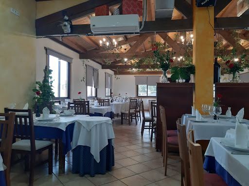 Roberto Restaurante - Ctra Alicante-Cartagena, 03190 Pilar de la Horadada, Alicante, España