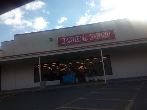 Dollar Store «FAMILY DOLLAR», reviews and photos, 310 Boston Ave, Stratford, CT 06614, USA