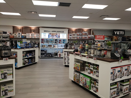 Appliance Store «P.C. Richard & Son», reviews and photos, 136 Elm St, Enfield, CT 06082, USA