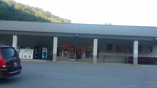 Grocery Store «Save-A-Lot», reviews and photos, 705 S Grundy Quarles Hwy, Gainesboro, TN 38562, USA