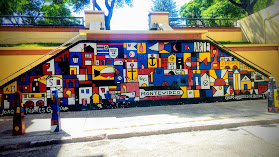 Mural homenaje a Torres García