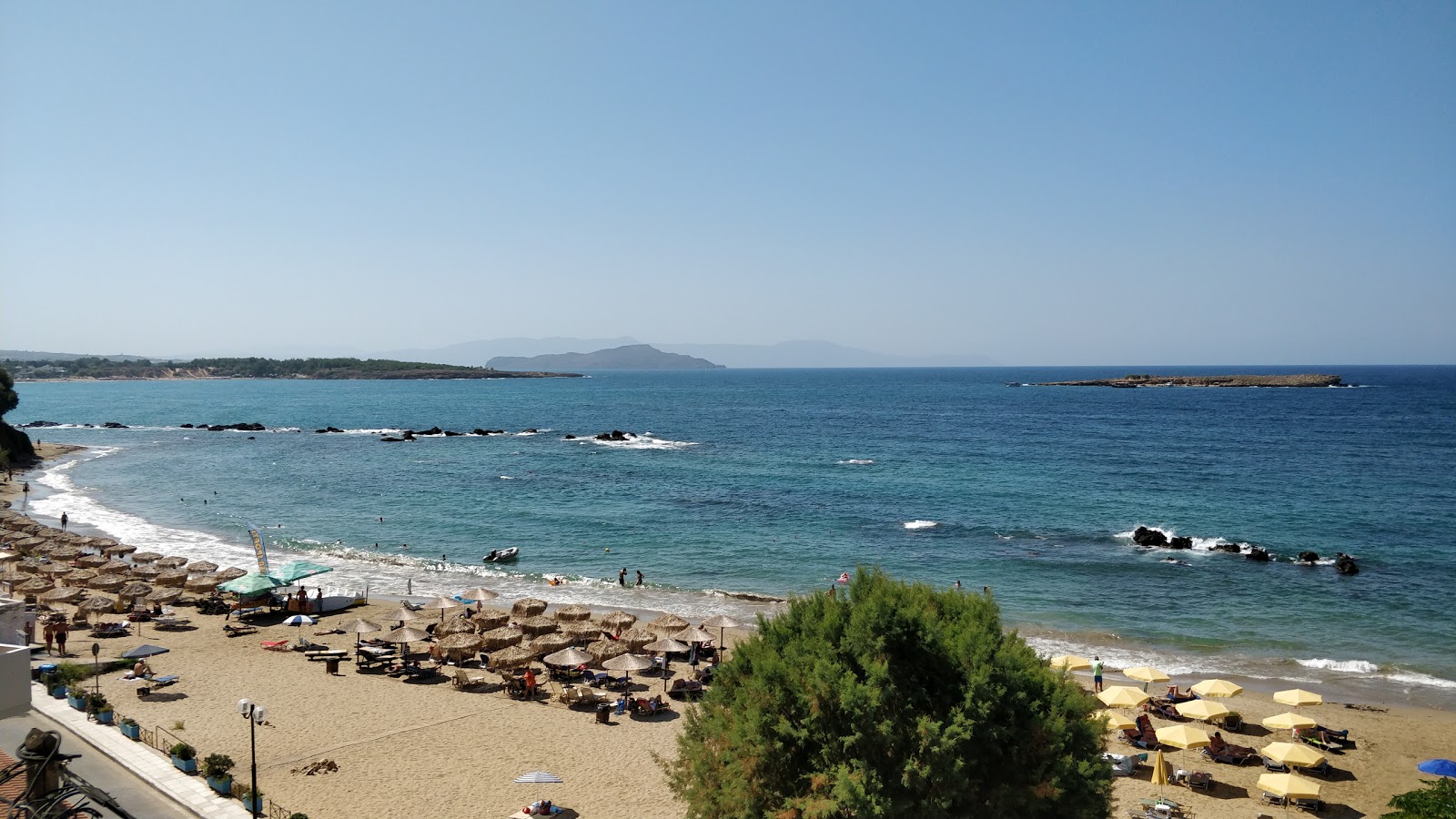 Photo of Nea Chora Beach with partly clean level of cleanliness