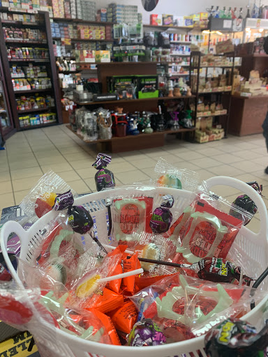 Tobacco Shop «Lombard Tobacco», reviews and photos, 890 E Roosevelt Rd, Lombard, IL 60148, USA