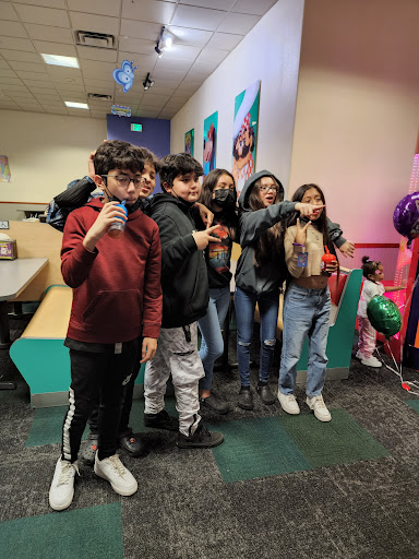 Shopping Mall «Bell Shopping Center», reviews and photos, 5029 E Florence Ave, Bell, CA 90201, USA