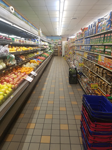 Grocery Store «La Chiquita Supermarket», reviews and photos, 3555 W 26th St, Chicago, IL 60623, USA