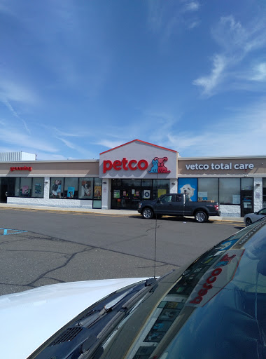 Pet Supply Store «Petco», reviews and photos, 1851 Sunrise Hwy, Bay Shore, NY 11706, USA