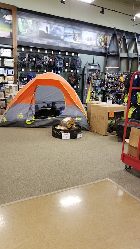 Outdoor Sports Store «Field & Stream», reviews and photos, 5215 Century Ave, Kalamazoo, MI 49006, USA