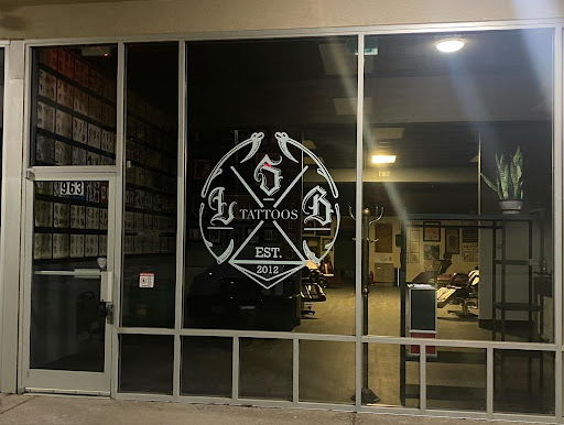 Tattoo Shop «Lock Stock and Barrel Tattoos», reviews and photos, 80 N Hamilton Rd #3, Gahanna, OH 43230, USA