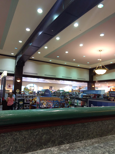 Book Store «Barnes & Noble», reviews and photos, 3102 Northline Ave, Greensboro, NC 27408, USA