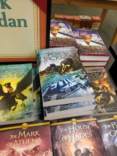 Shopping Mall «Southlands Town Center», reviews and photos, 6155 S Main St #260, Aurora, CO 80016, USA