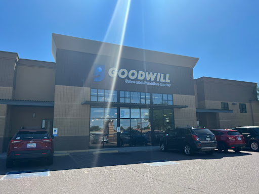 Thrift Store «Grand & Mountain View Goodwill Retail Store & Donation Center», reviews and photos