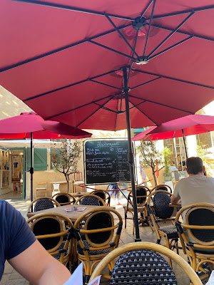 Mistinguett cafe Brasserie Comptoir à Antibes