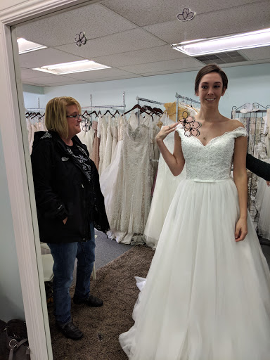 Bridal Shop «Adore Bridal Consignment Boutique», reviews and photos, 33720 9th Ave S #11, Federal Way, WA 98003, USA