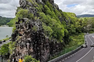 Maconde Peak - Hiking and Exploring Mauritius image