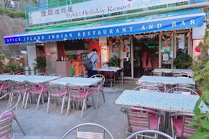 Spicy Island Restaurant & Bar image
