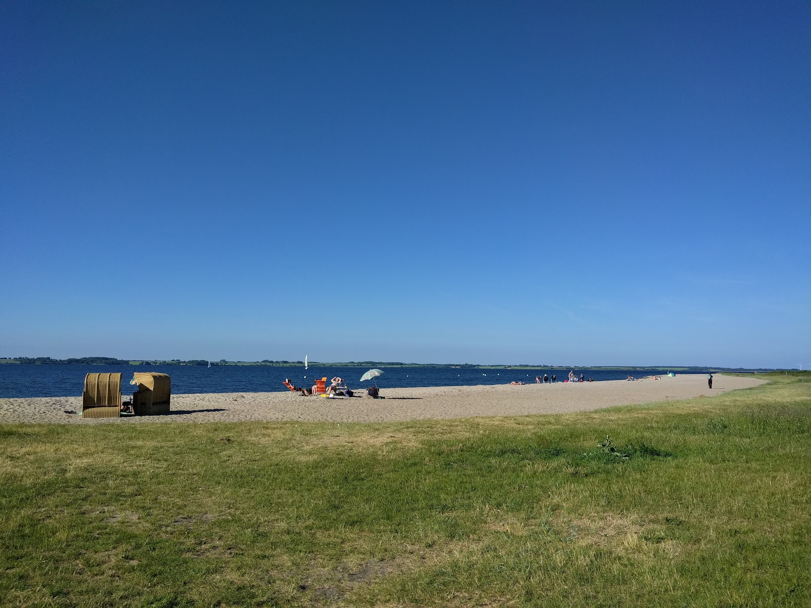 Strand Langballig'in fotoğrafı birden fazla uzun koy ile birlikte