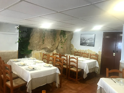 Restaurante Peter - Av. de la Marina Baixa, 6, 03509 Cala De, Alicante, Spain