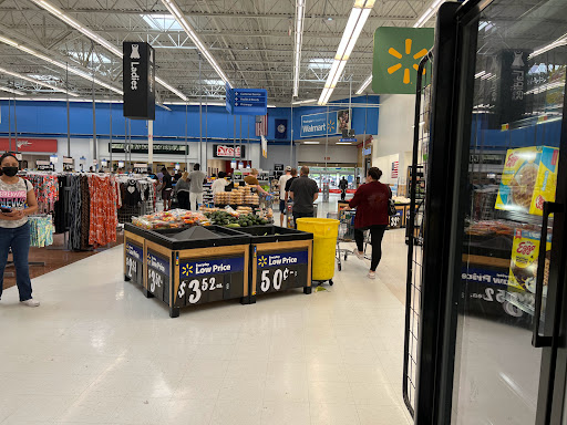 Department Store «Walmart Supercenter», reviews and photos, 731 E Rochambeau Dr, Williamsburg, VA 23188, USA