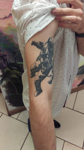 Tattoo Shop «Untouchable Ink», reviews and photos, 204 S Spring Garden Ave, DeLand, FL 32720, USA