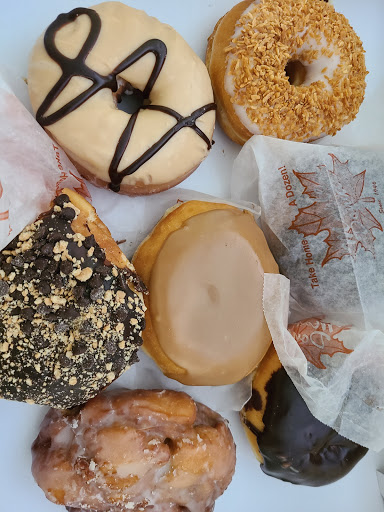 Donut Shop «Maple Donuts», reviews and photos, 50 Robinhood Dr, Goldsboro, PA 17319, USA