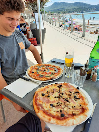 Pizza du Pizzeria aux étoiles à Saint-Cyr-sur-Mer - n°5