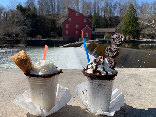 Frozen Yogurt Shop «Just Chill Frozen Desserts & Creperie», reviews and photos, 47 Main St, Clinton, NJ 08809, USA