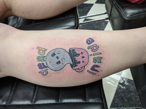 Tattoo Shop «Artistry In Motion», reviews and photos, 230 E Walnut St, North Vernon, IN 47265, USA