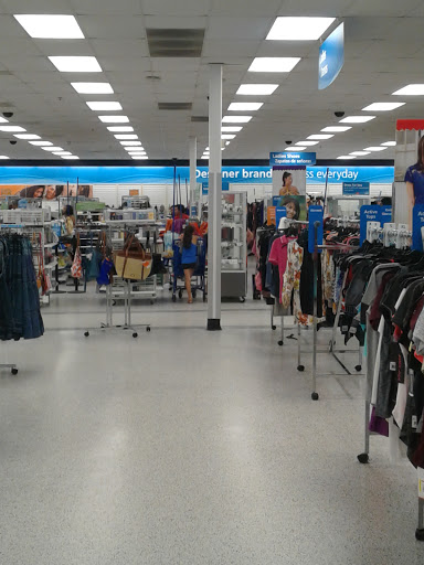 Clothing Store «Ross Dress for Less», reviews and photos, 1180 Stafford Market Pl, Stafford, VA 22556, USA