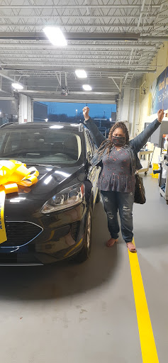 Used Car Dealer «CarMax», reviews and photos, 3320 Odyssey Ct, Naperville, IL 60563, USA