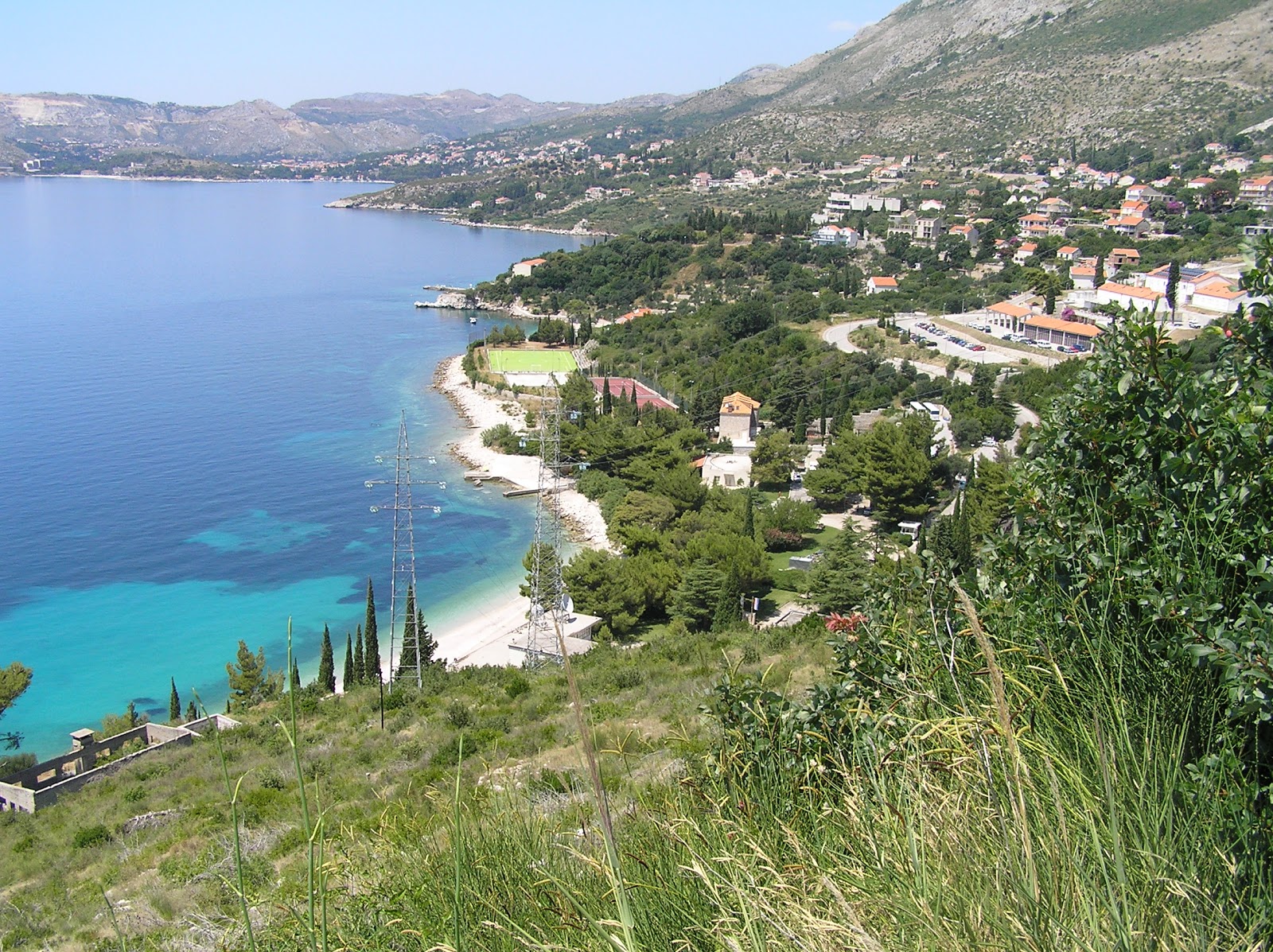 Foto von Bucanj beach mit heller kies Oberfläche