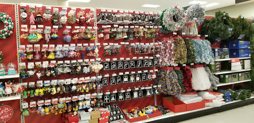 Shopping Mall «West Hollywood Gateway», reviews and photos, 7100 California Route 2, Los Angeles, CA 90046, USA