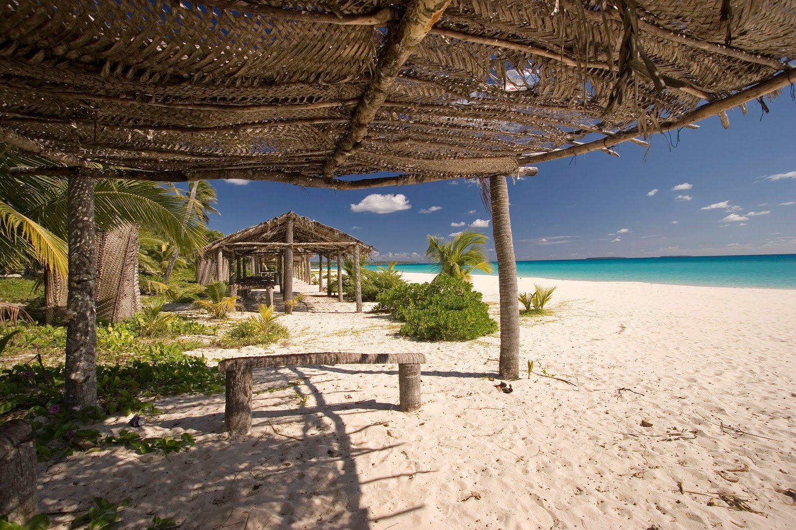 Foto de Mouli Beach - lugar popular entre os apreciadores de relaxamento