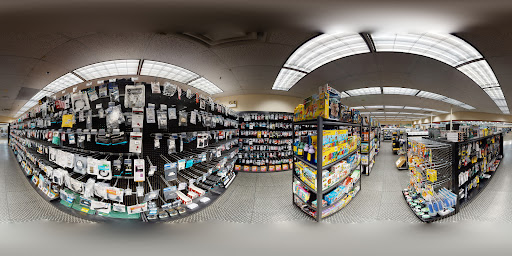 Computer Store «Micro Center», reviews and photos, 2645 N Elston Ave, Chicago, IL 60647, USA