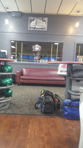 Bowling Alley «Air Lanes Bowling Center», reviews and photos, 4200 Fleur Dr, Des Moines, IA 50321, USA