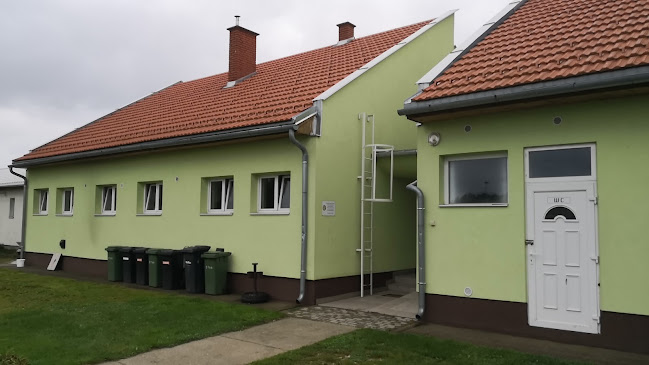 Opinii despre Pókaszepetki focipálya în Pókaszepetk - Sportpálya