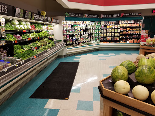 Grocery Store «Weis Markets», reviews and photos, 1102 N Queen St, Martinsburg, WV 25404, USA