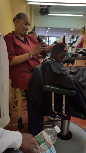 Barber Shop «Proper Image Barber Shop & Spa», reviews and photos, 326 W Chelten Ave # B, Philadelphia, PA 19144, USA