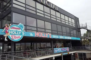 Holly's Diner image