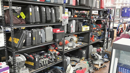 Pawn Shop «Clark Loan & Jewelry», reviews and photos, 700 S Philadelphia Blvd, Aberdeen, MD 21001, USA