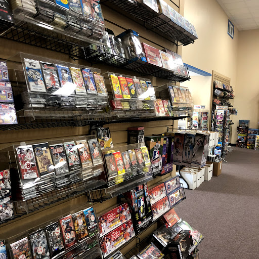 Cards Comics & Collectibles