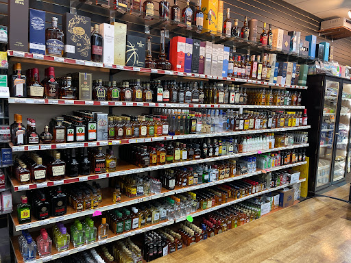 Liquor Store «Cedar Chest Liquors», reviews and photos, 1615 Wayne Rd, Savannah, TN 38372, USA