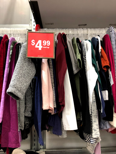 Clothing Store «Old Navy», reviews and photos, 4640 Roosevelt Blvd, Philadelphia, PA 19124, USA