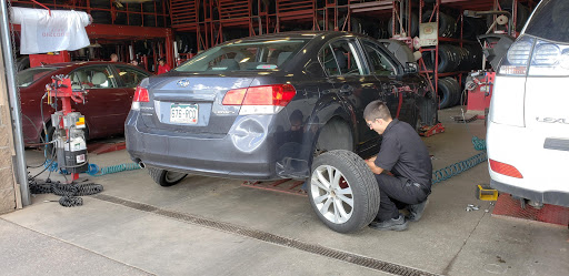Tire Shop «Discount Tire Store - Longmont, CO», reviews and photos, 379 S Hover Rd, Longmont, CO 80501, USA