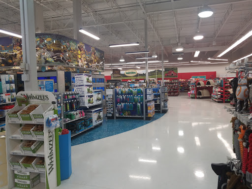 Pet Supply Store «Petco Animal Supplies», reviews and photos, 5843 N Elizabeth St, Pueblo, CO 81008, USA