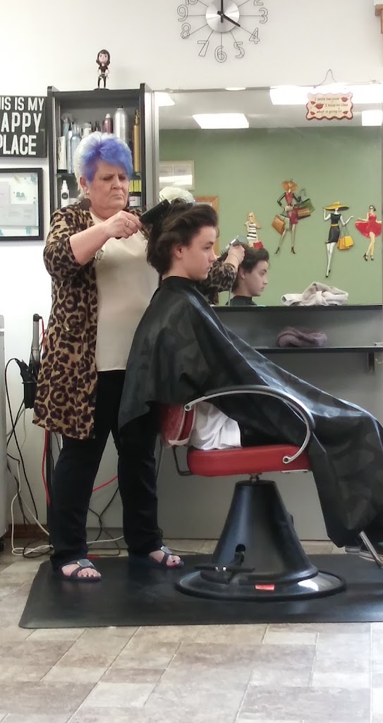 Cindy's Lakeside Salon 57201