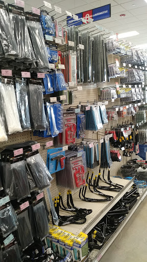 Hardware Store «Harbor Freight Tools», reviews and photos, 1851 Sunrise Hwy #12, Bay Shore, NY 11706, USA