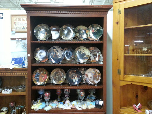 Home Goods Store «The Shops On West Ridge», reviews and photos, 3200 W Ridge Rd, Rochester, NY 14626, USA