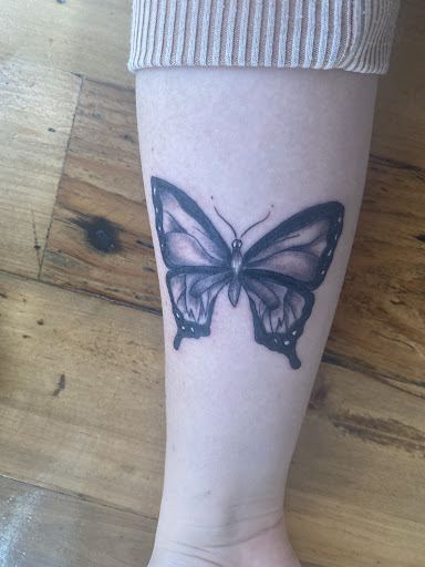 Tattoo Shop «Lucky Tattoo», reviews and photos, 1639 Washington Ave, Miami Beach, FL 33139, USA